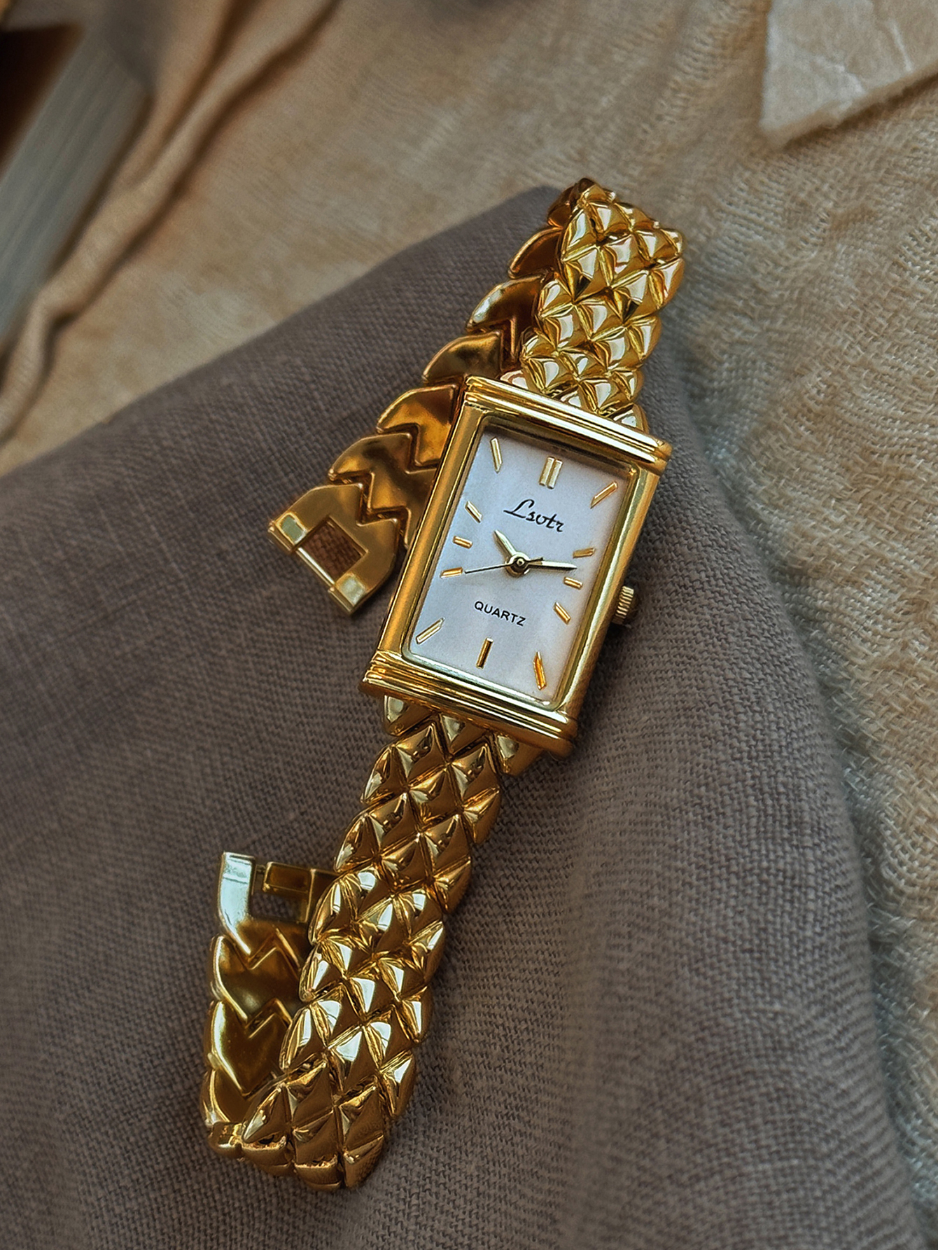 1 New Gold-Colored French High - огляд і ціна Luxury Watch Collection