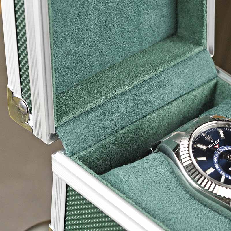 Portable Aluminum Watch Boxes  - огляд і ціна Luxury Watch Travel Case