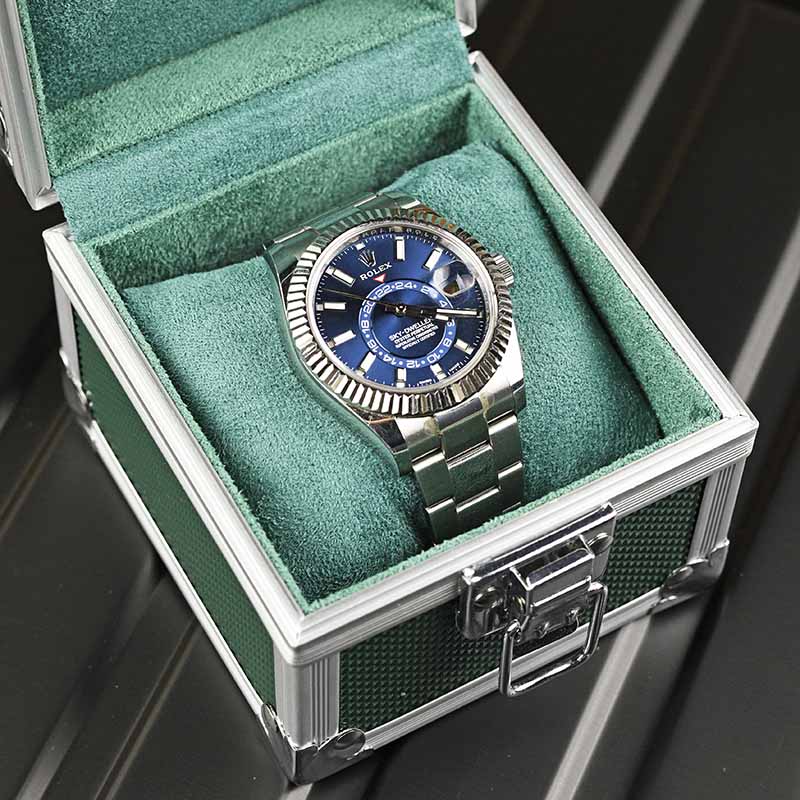 Portable Aluminum Watch Boxes  - огляд і ціна Luxury Watch Travel Case