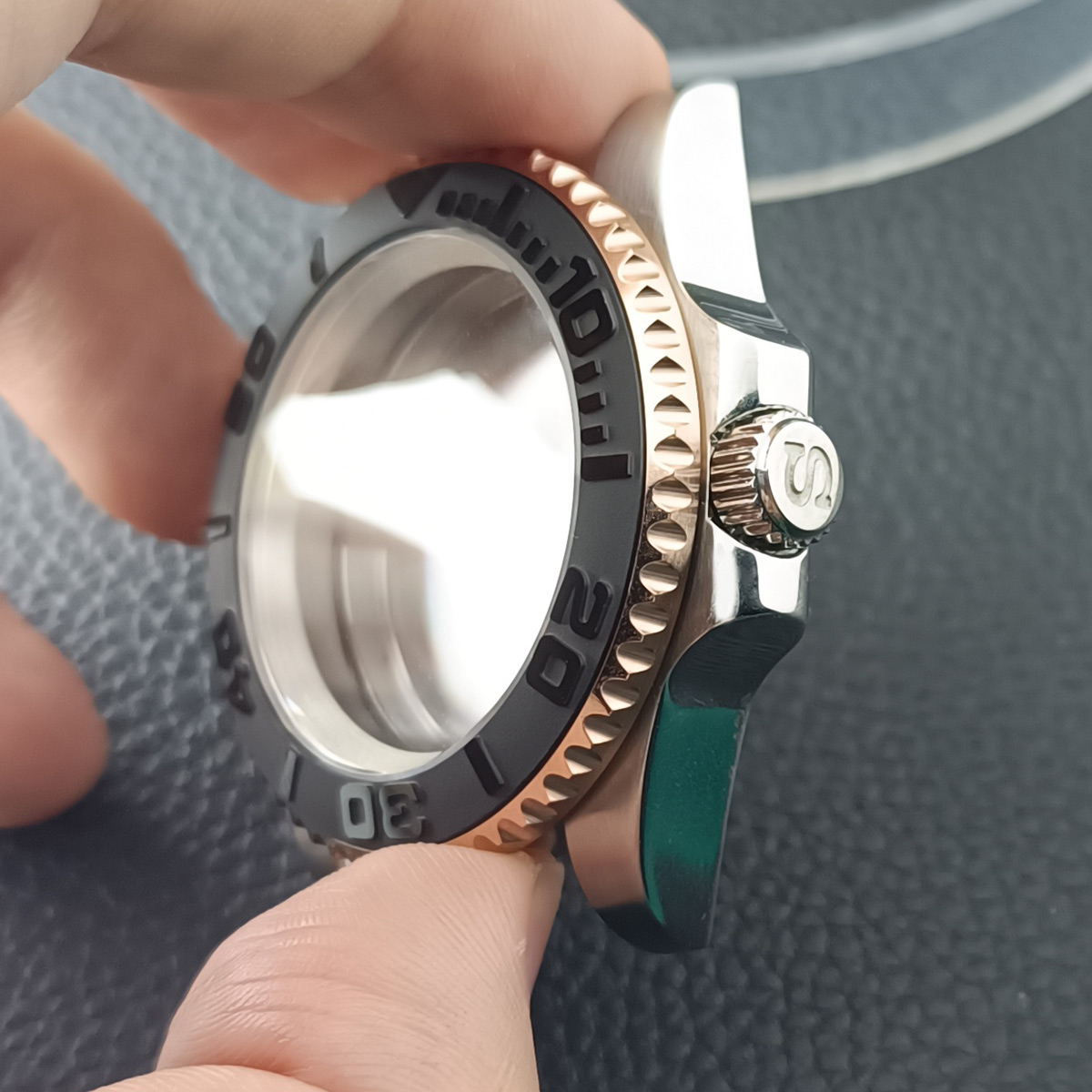 High-Quality GMT Silvery Black - огляд і ціна Bronze Case Watch